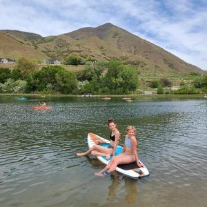 Meet your Posher, Sage